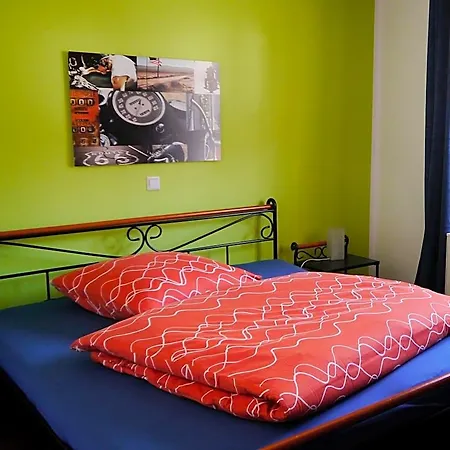 ホテル Moselblick Aroma Bikershouse ブルゲン